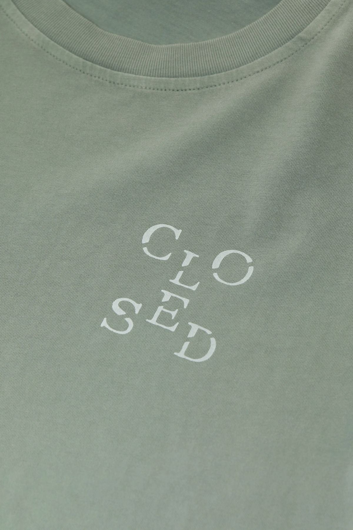 Closed Cropped T-Shirt - Faded Green