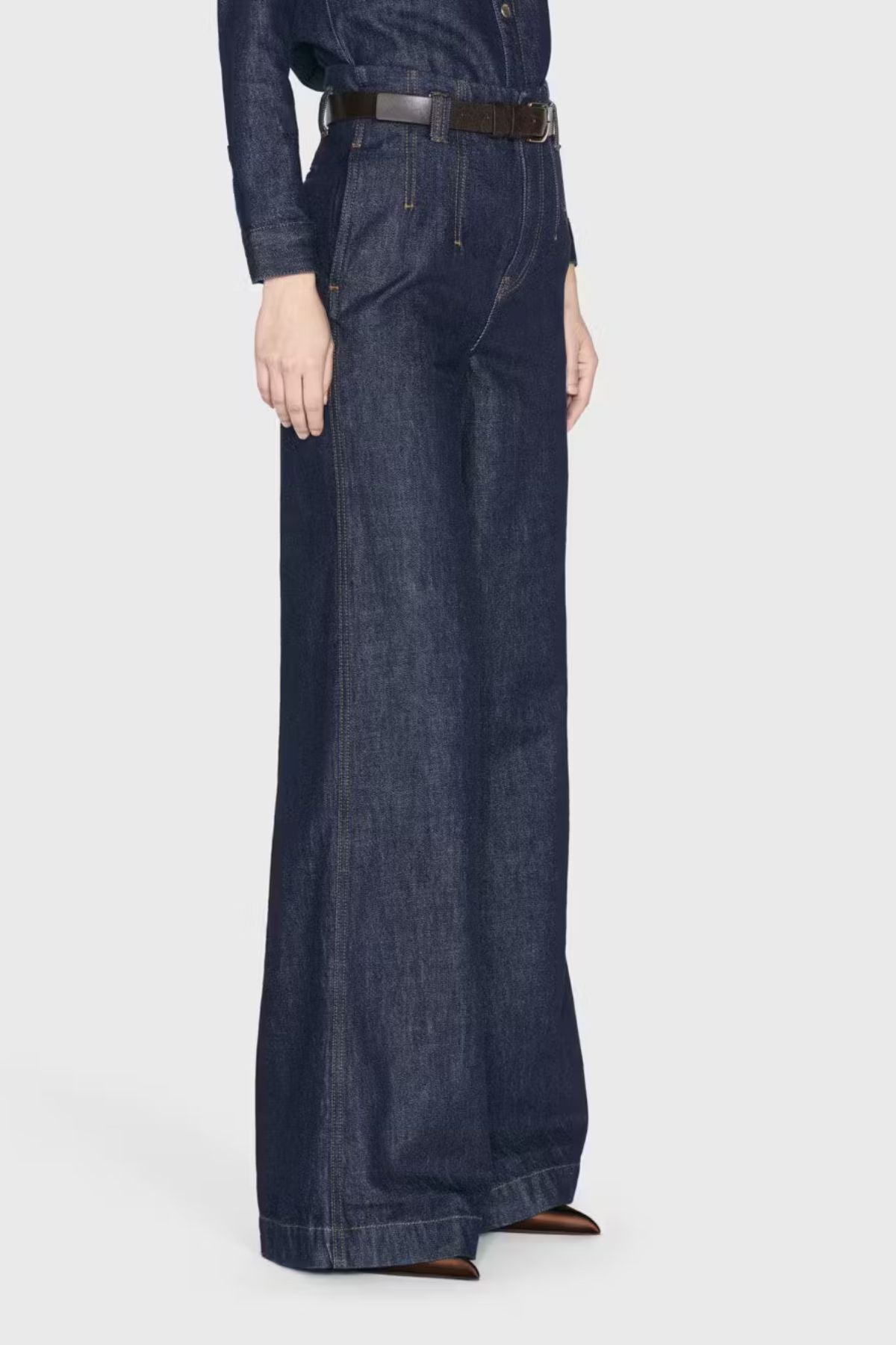 Frame Denim Darted Wide Leg Jean - Rinse