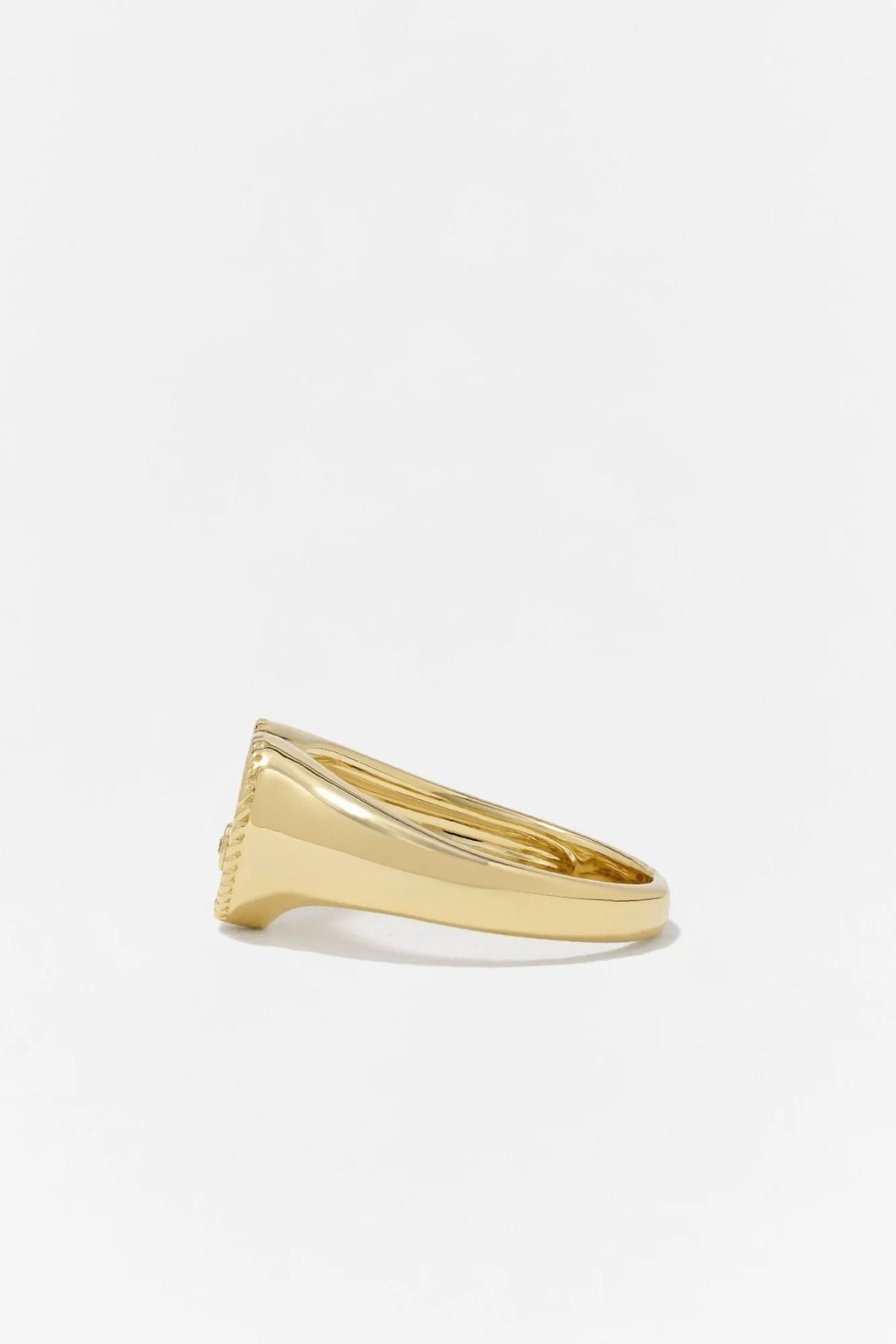 Yvonne Léon Baby Chevaliere Onyx Heart Ring - Yellow Gold